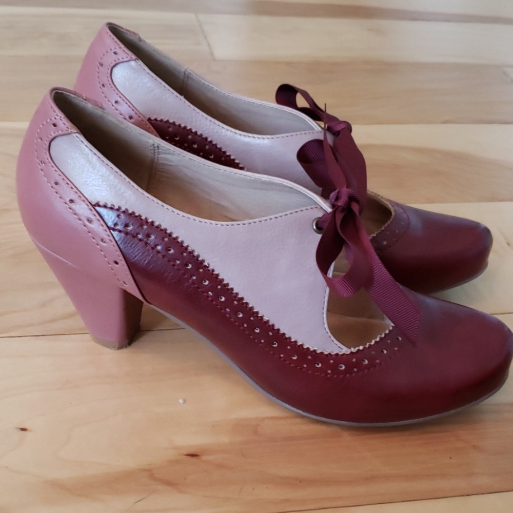 Chelsea Crew mary jane heels